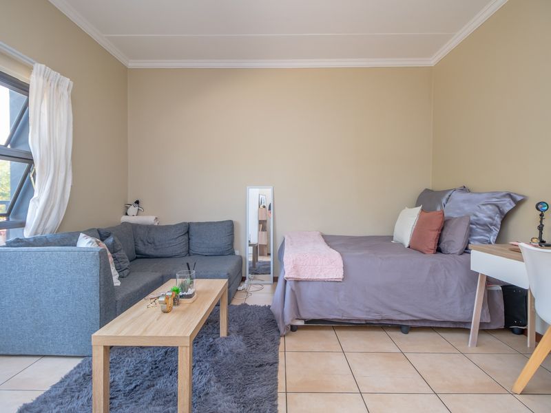 Apartment For Sale in Hillcrest, Pretoria, Gauteng - Photo 4