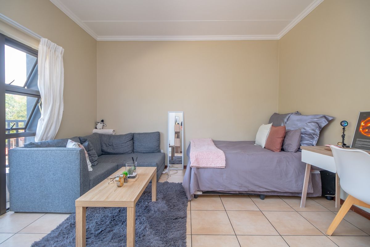 Apartment For Sale in Hillcrest, Pretoria, Gauteng - Photo 4