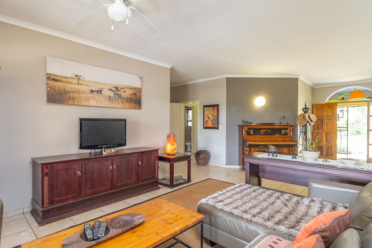 Farm For Sale in Lanseria and surrounds - Photo 5