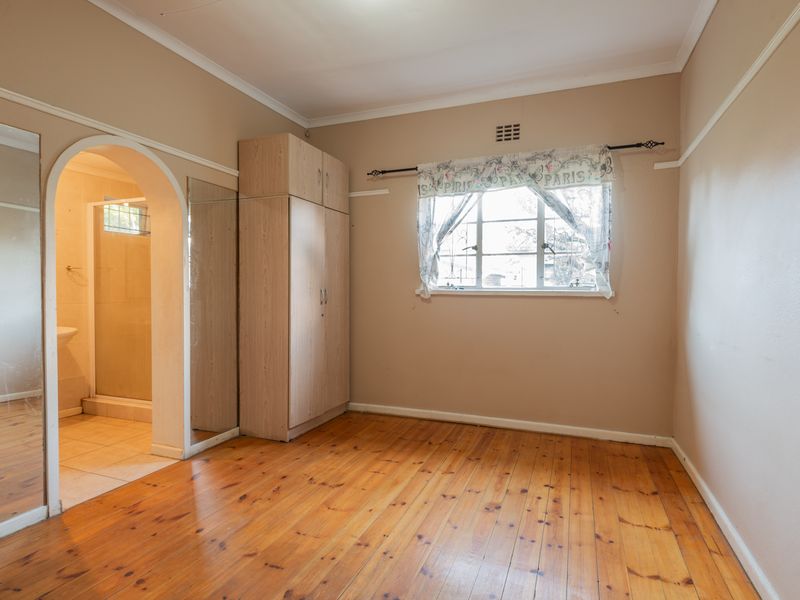 House For Sale in Somerset East, Eastern Cape - Photo 3