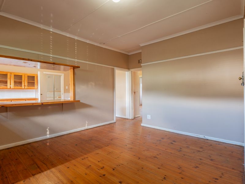 House For Sale in Somerset East, Eastern Cape - Photo 2