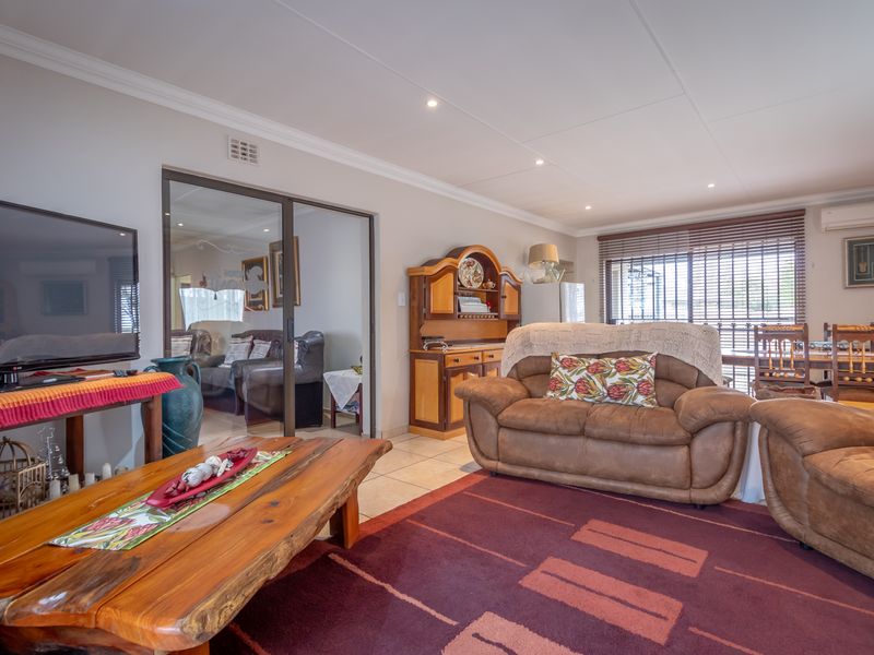 House For Sale in Nigel Ext 2, Nigel, Gauteng - Photo 9