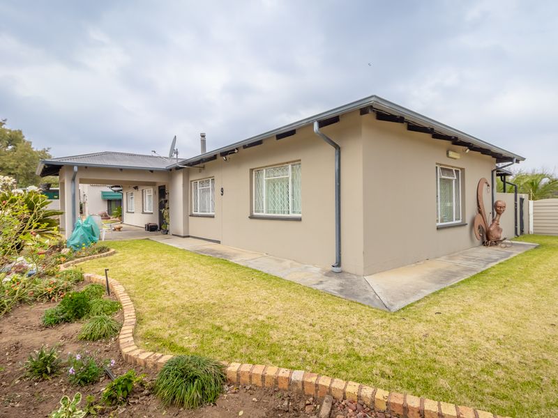House For Sale in Nigel Ext 2, Nigel, Gauteng - Photo 1