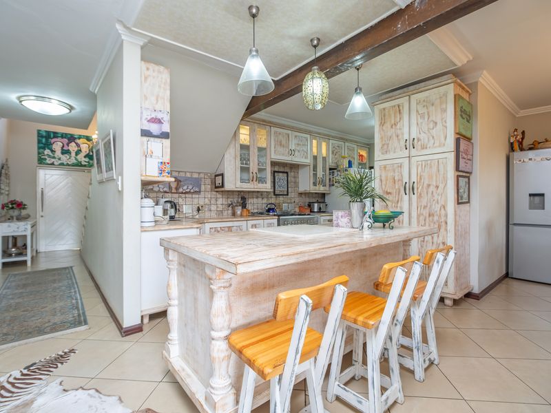 House For Sale in Pinehaven, Krugersdorp, Gauteng - Photo 6