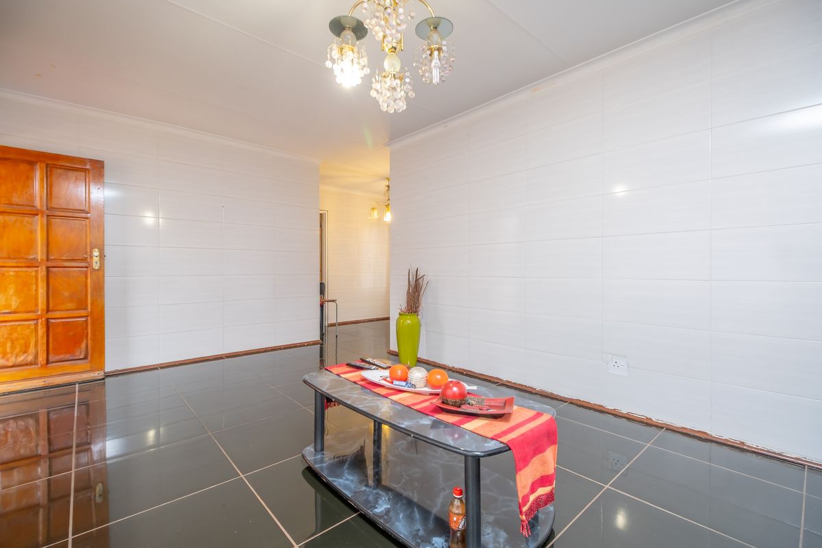 House For Sale in Tlhabane West, Rustenburg, North West - Photo 5