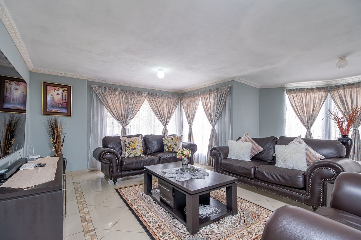 House For Sale in Montana Tuine, Pretoria, Gauteng - Photo 3