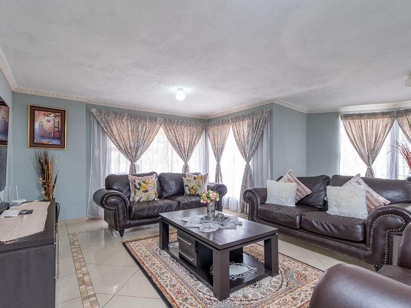 House For Sale in Montana Tuine, Pretoria, Gauteng - Photo 3
