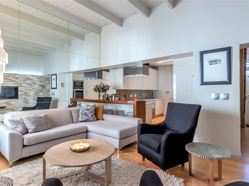 Luxury Three Bedroom Apartment in the Heart of Stellenbosch - Photo 6