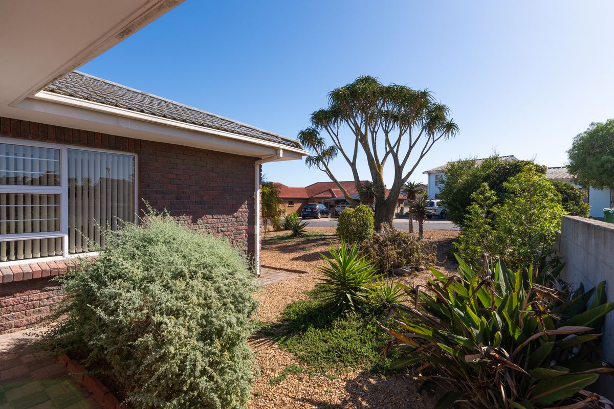 House For Sale in Myburgh Park, Langebaan, Western Cape - Photo 5