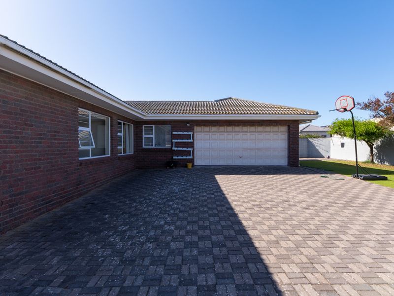 House For Sale in Myburgh Park, Langebaan, Western Cape - Photo 6
