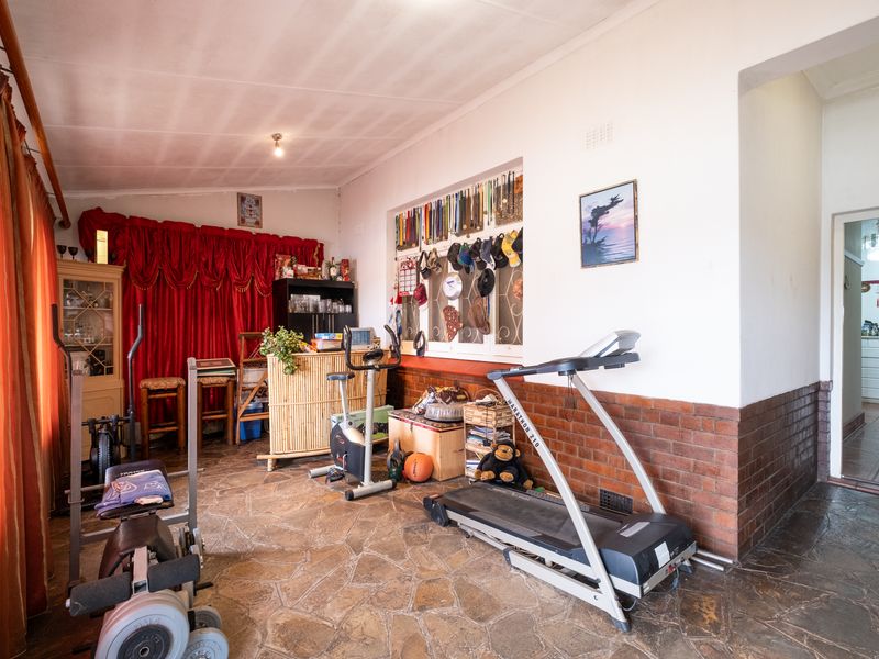 Investment Opportunity with Multiple Income-Generating Units! - Photo 10