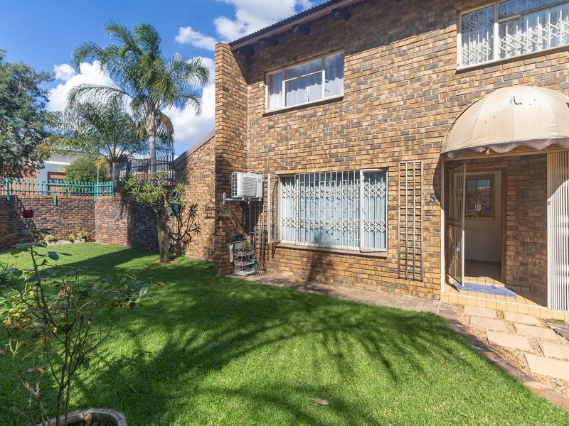 Townhouse For Sale in Sterpark, Polokwane, Limpopo - Photo 3