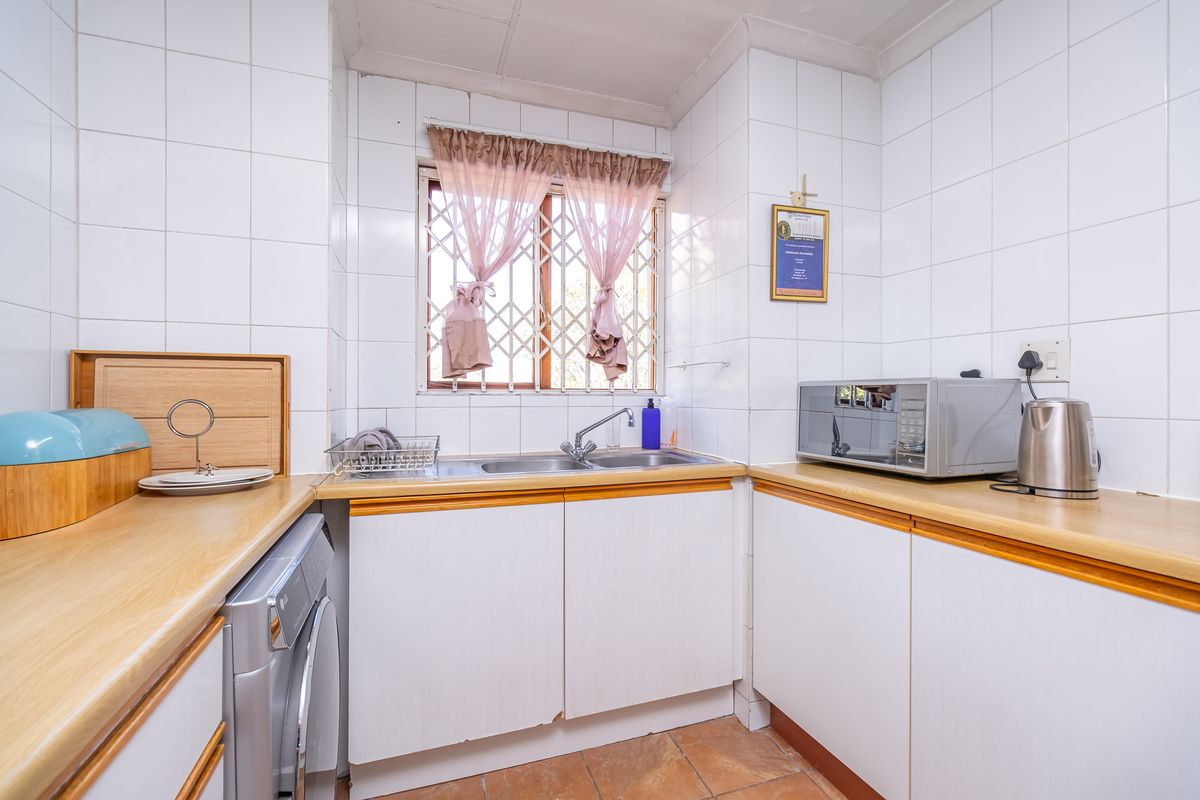 Apartment For Sale in Sunninghill, Sandton, Gauteng - Photo 5