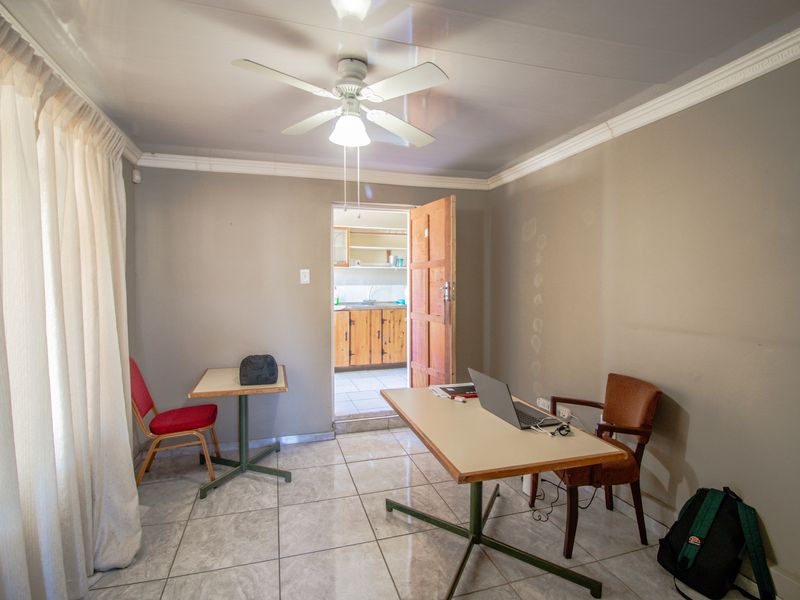 House For Sale in Fort Beaufort, Eastern Cape - Photo 9