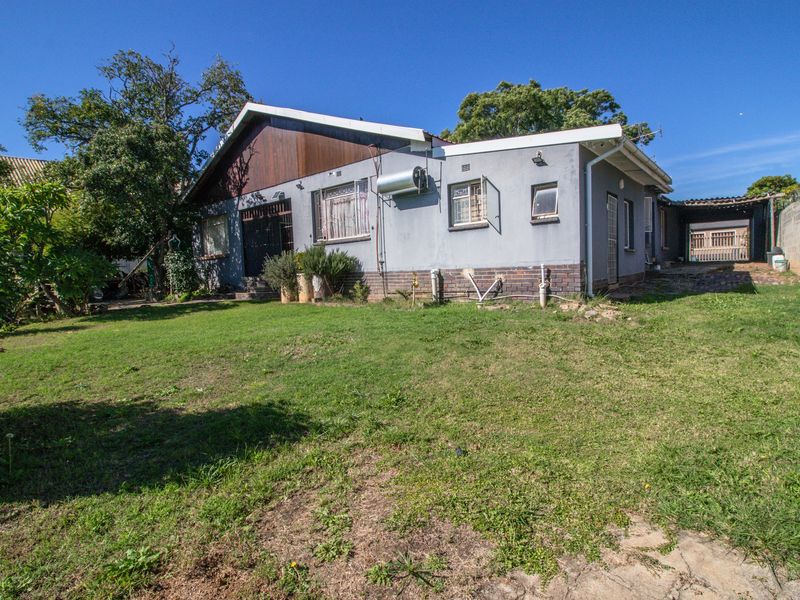 House For Sale in Fort Beaufort, Eastern Cape - Photo 2