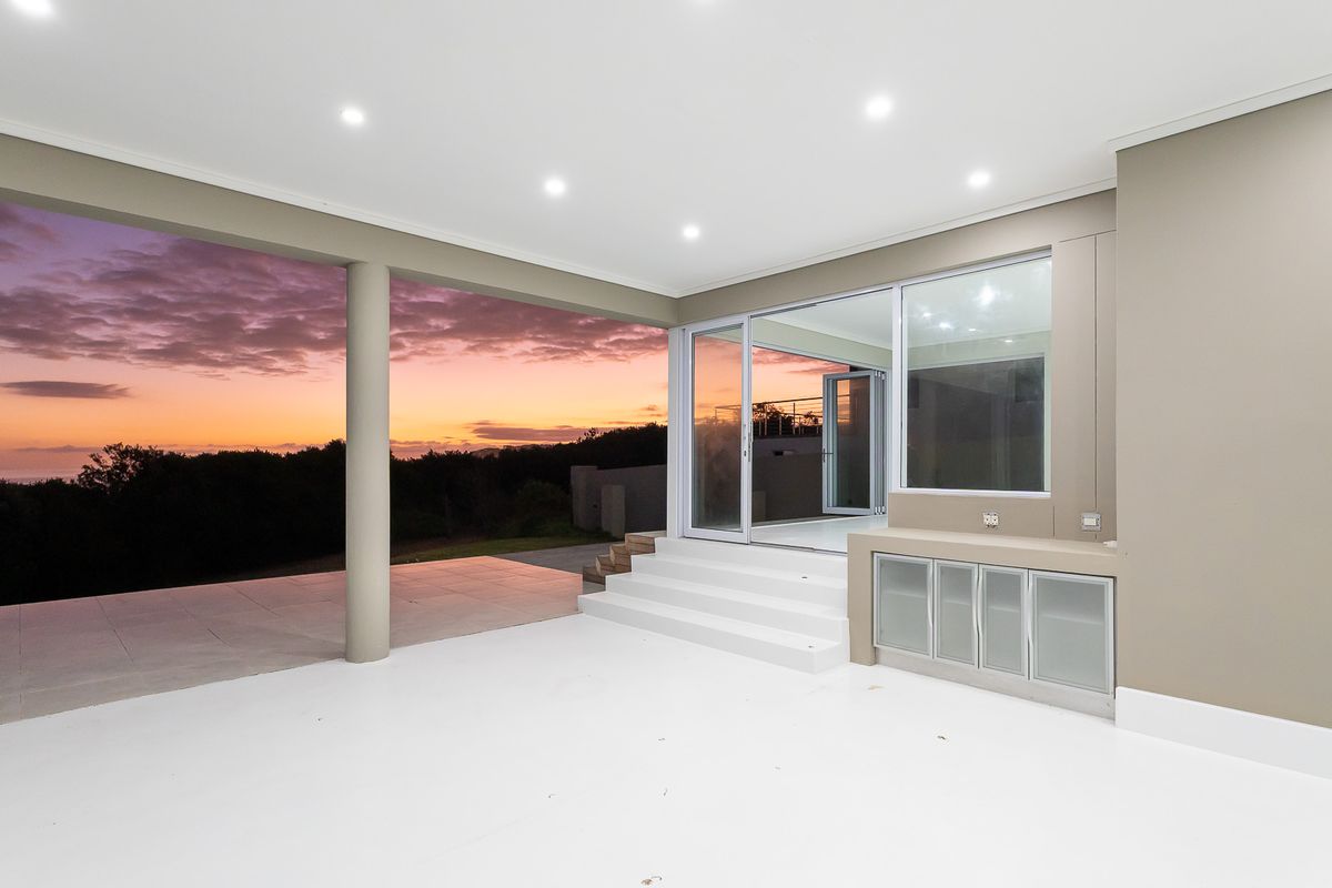 House For Sale in Le Grand Estate, George, Western Cape - Photo 4