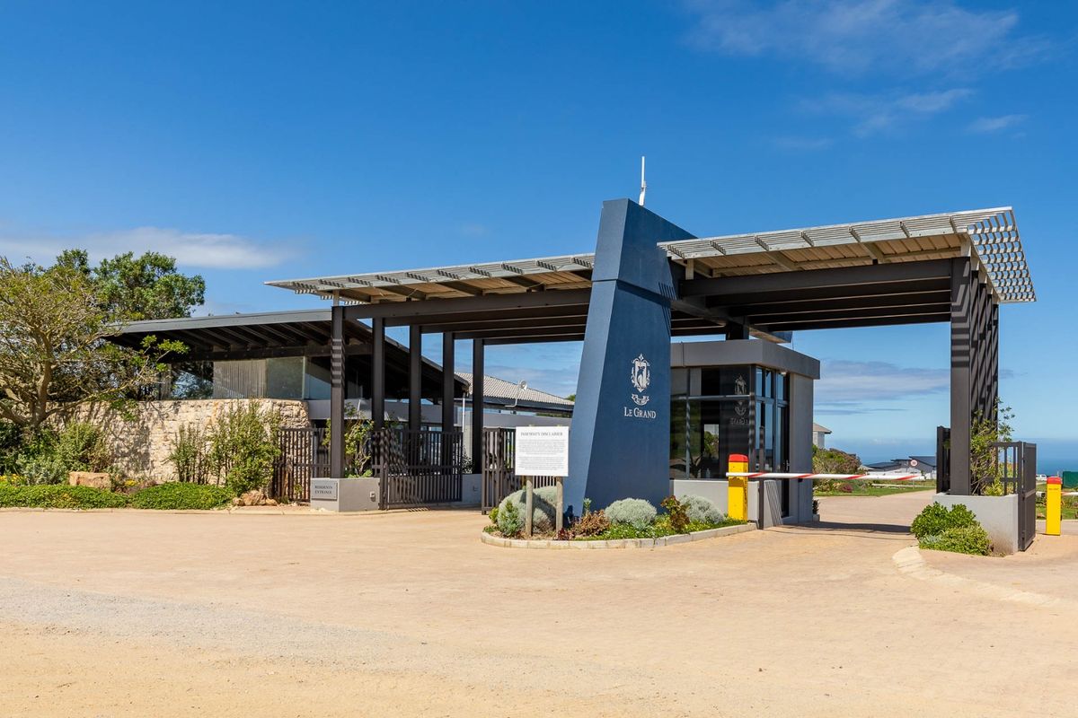 House For Sale in Le Grand Estate, George, Western Cape - Photo 3