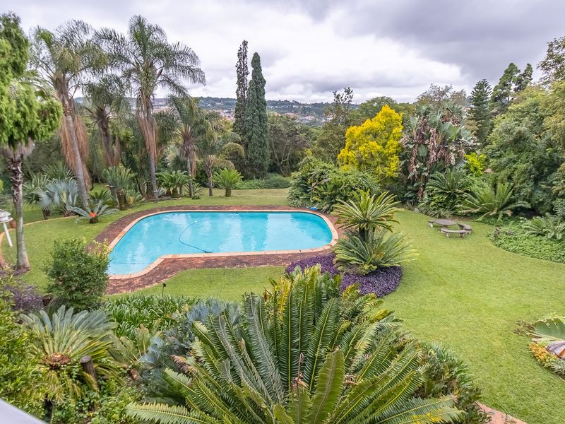 Prestigious Multi-Residence with exceptional amenities and Development potential - Photo 10