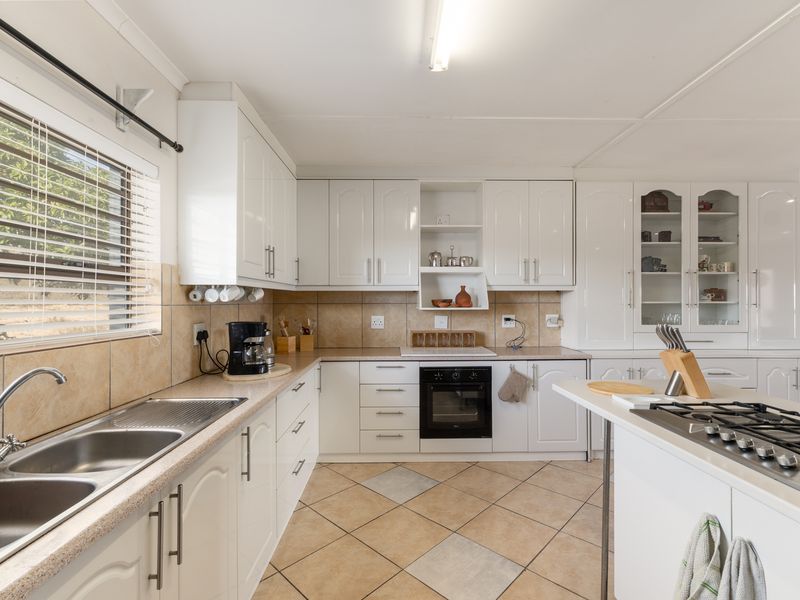 House For Sale in Country Club, Langebaan, Western Cape - Photo 4