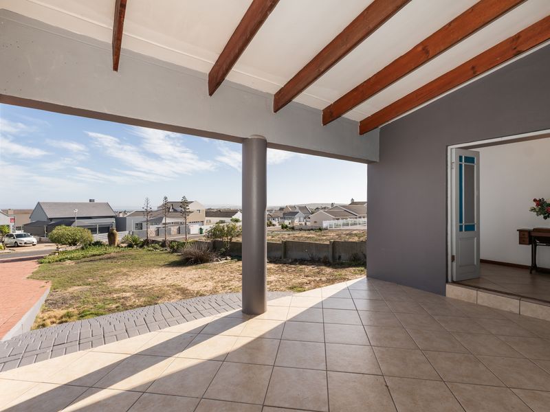 House For Sale in Country Club, Langebaan, Western Cape - Photo 2
