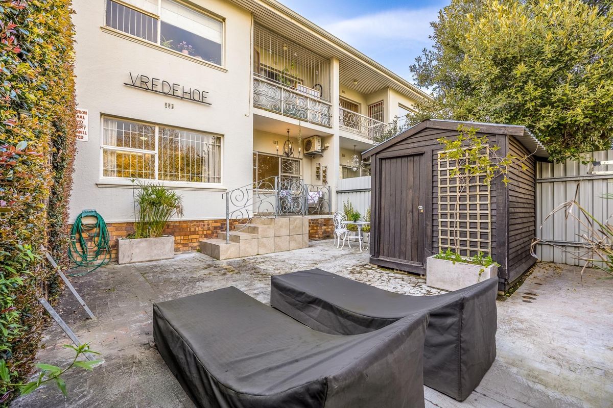 Charming One-Bedroom Apartment in the Heart of Stellenbosch - Photo 2