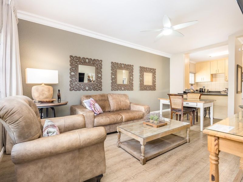 Charming One-Bedroom Apartment in the Heart of Stellenbosch - Photo 1