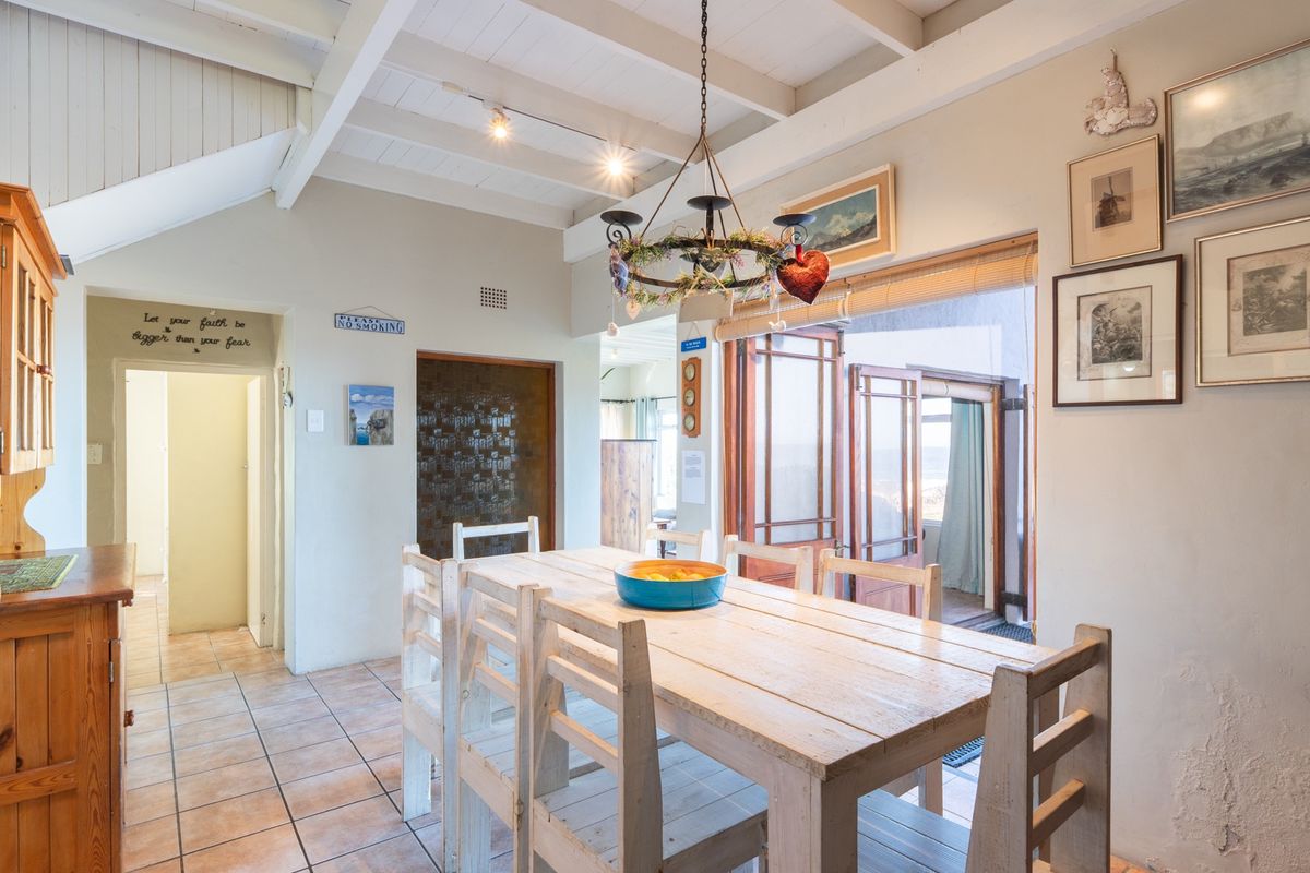House For Sale in Bettys Bay, Western Cape - Photo 4