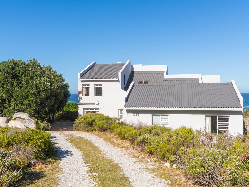 House For Sale in Bettys Bay, Western Cape - Photo 1