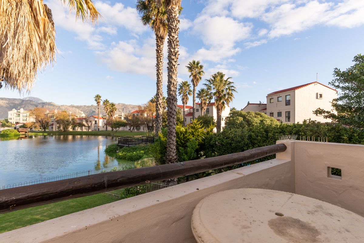 Apartment For Sale in Greenways Golf Estate, Strand, Western Cape - Photo 4