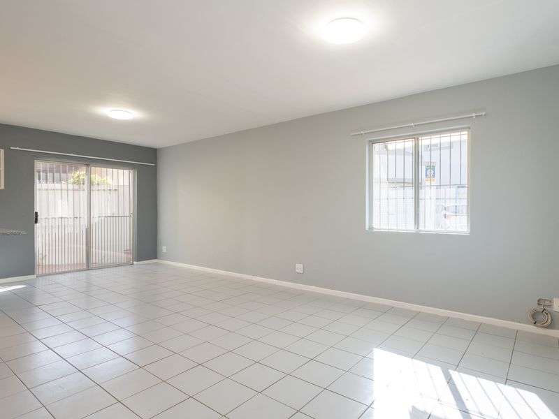 House To Rent in Paarl North, Paarl, Western Cape - Photo 4