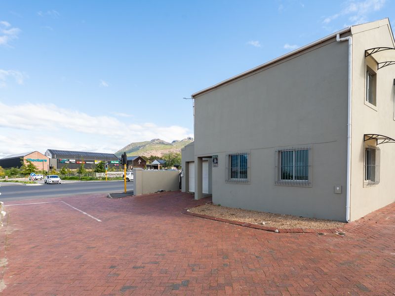 House To Rent in Paarl North, Paarl, Western Cape - Photo 3