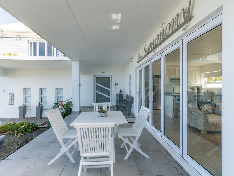 House For Sale in Oceanview Heights, Struisbaai, Western Cape - Photo 4