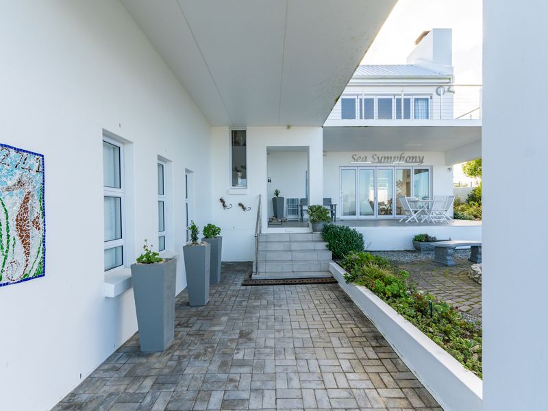 House For Sale in Oceanview Heights, Struisbaai, Western Cape - Photo 7