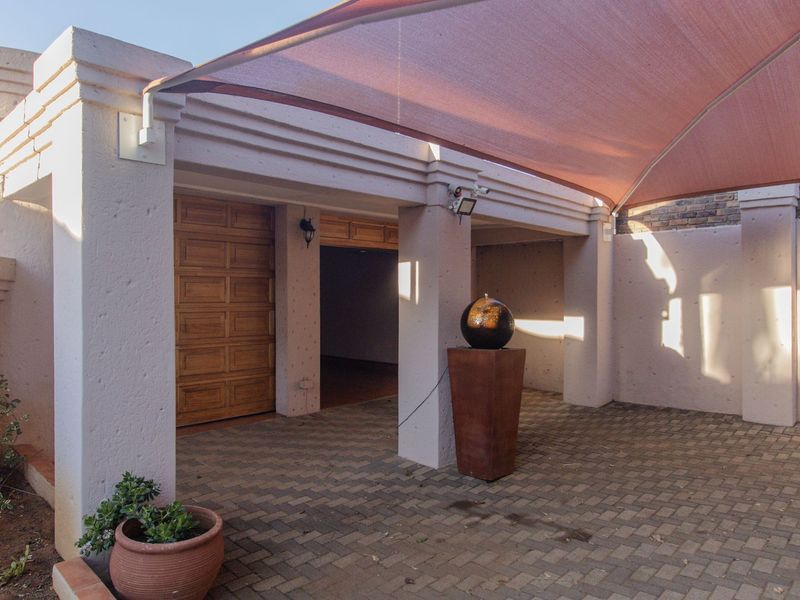 Oasis-living in the heart of Welgelegen! - Photo 8