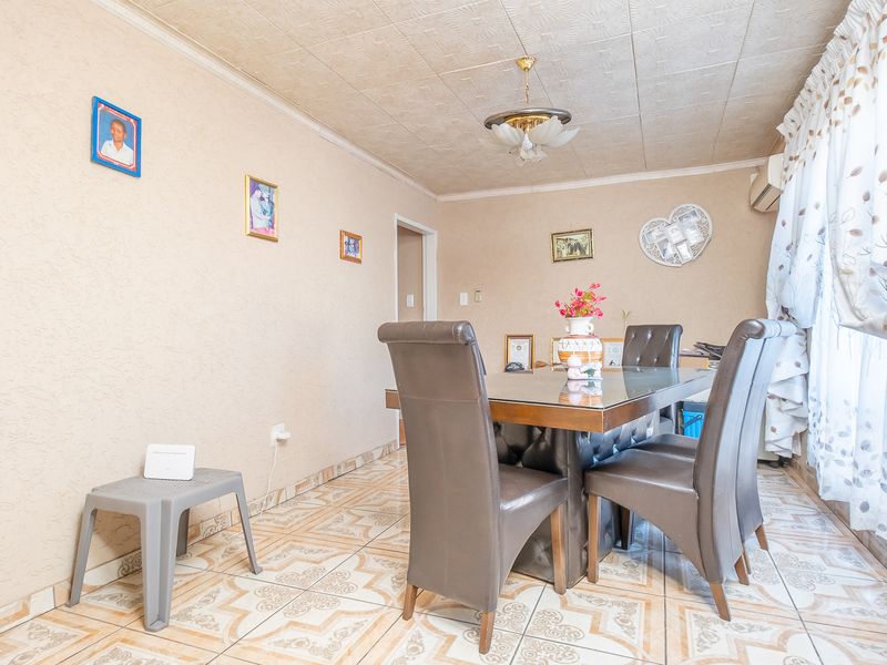 Your Ideal Family Home With Space To Grow! - Photo 6