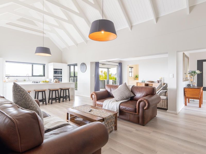 PRIME SMALLHOLDING FOR SALE IN OLIFANTSKOP ESTATE - EXCEPTIONAL VERSATILITY and INVESTMENT POTENTIAL - Photo 10