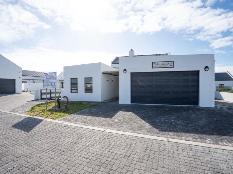 Seaside Living: 4-Bedroom Atlantic Sands North Estate - Photo 2