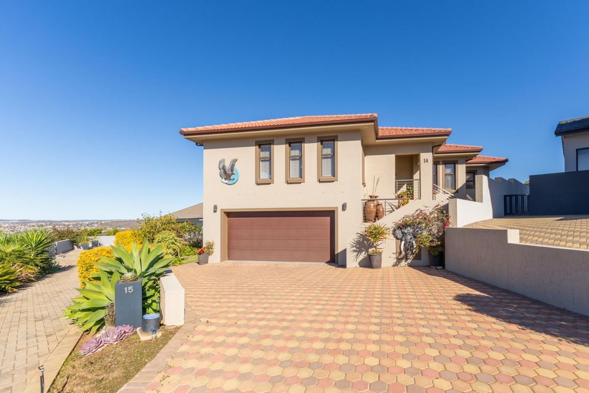 Luxury living with endless ocean views — your forever home in Monte Christo awaits. - Photo 4