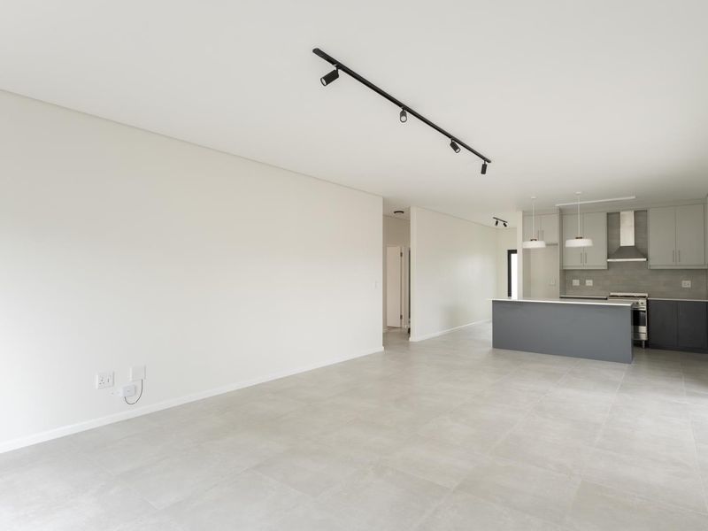 Stunning Type 5B 3-Bedroom house in Honeydew Country Estate - Photo 6