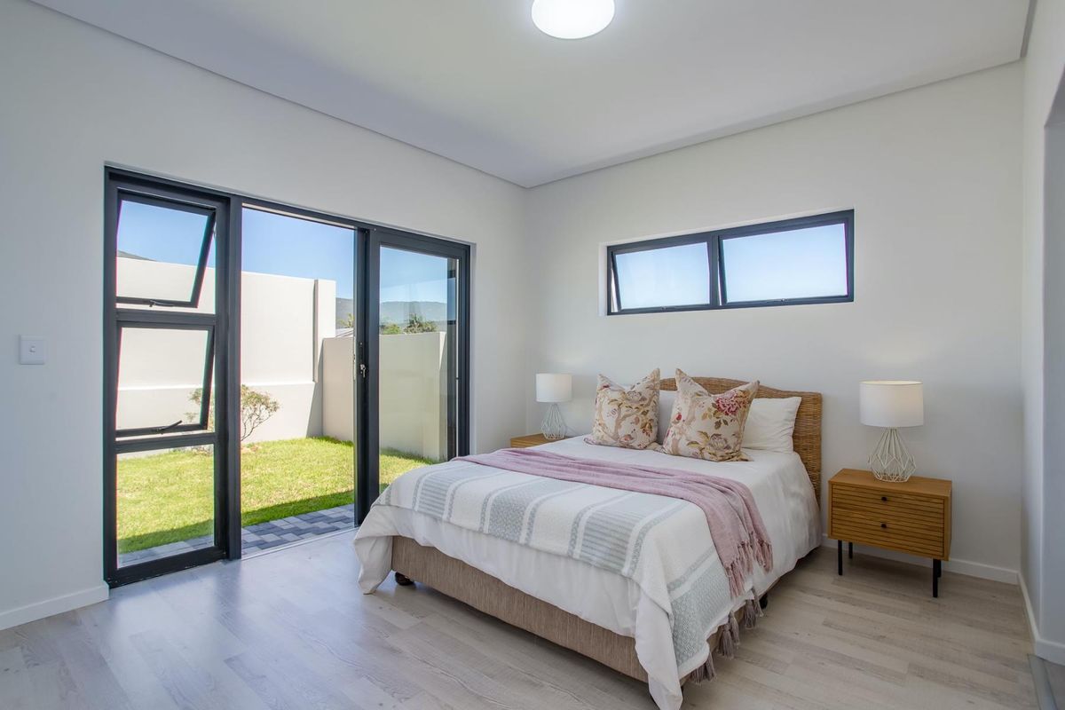 House Under Offer in Paarl North Paarl - Photo 5