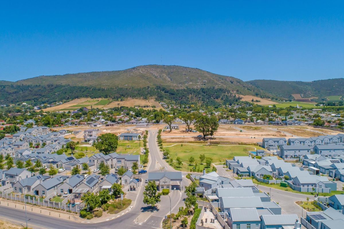 House Under Offer in Paarl North Paarl - Photo 4