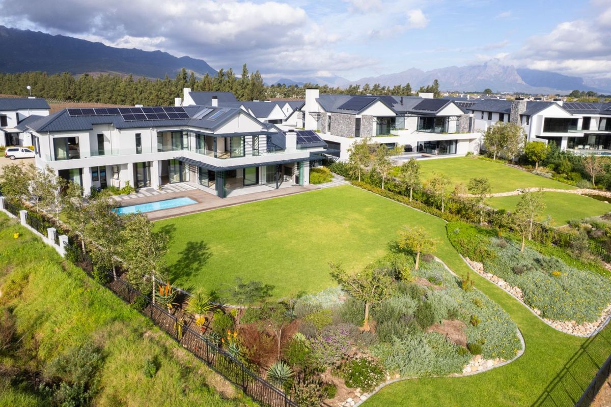 A Riverfront Sanctuary in the Heart of Val de Vie Estate - Photo 3