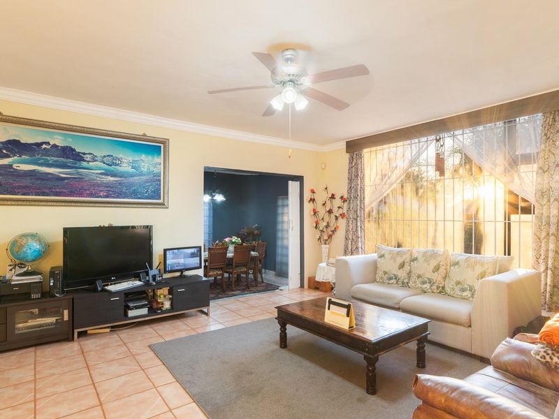 Excellent value for money investment in estate! - Photo 3