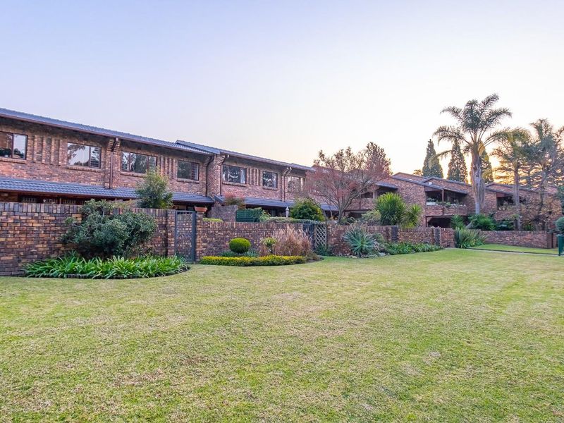 Excellent starter upper in Sandton - Photo 1