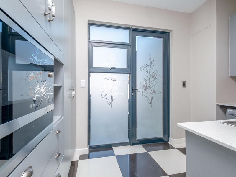 House Under Offer in Copperleaf Estate Centurion - Photo 8