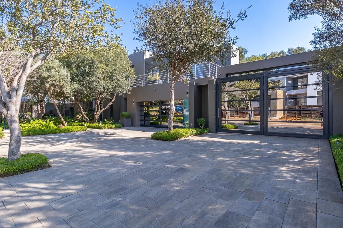 Luxurious 6-Bedroom House In Hartebeesport Dam - Photo 4