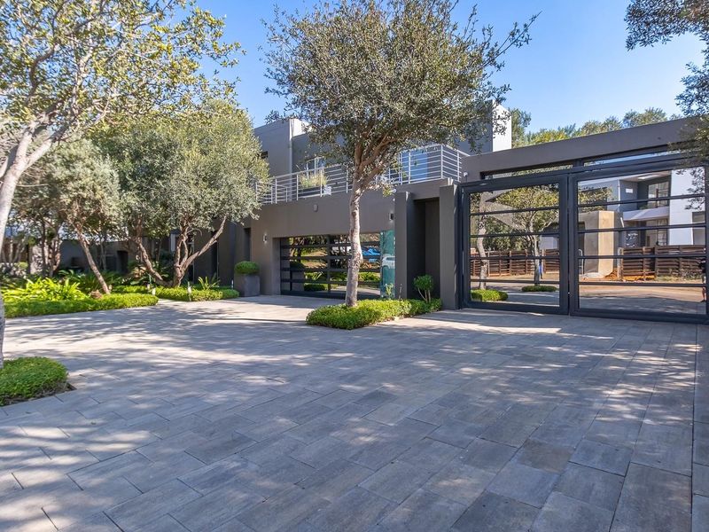 Luxurious 6-Bedroom House In Hartebeesport Dam - Photo 4