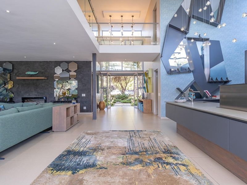 Luxurious 6-Bedroom House In Hartebeesport Dam - Photo 8