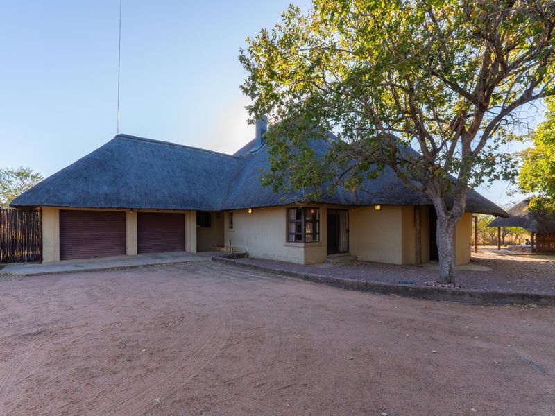Zebula Golf Estate Luxury - Furnished Sectional Title Home for Sale - Photo 1