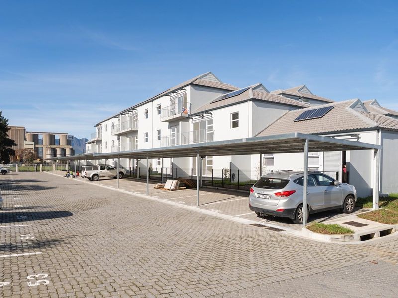 2- Bedroom Groundfloor Apartment to rent in Honeydew Country Estate - Photo 1